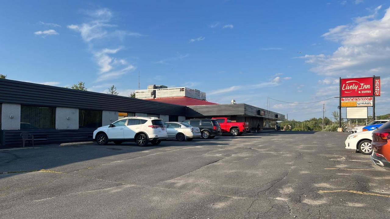 Lively Inn And Suites - Sudbury Naughton Bagian luar foto
