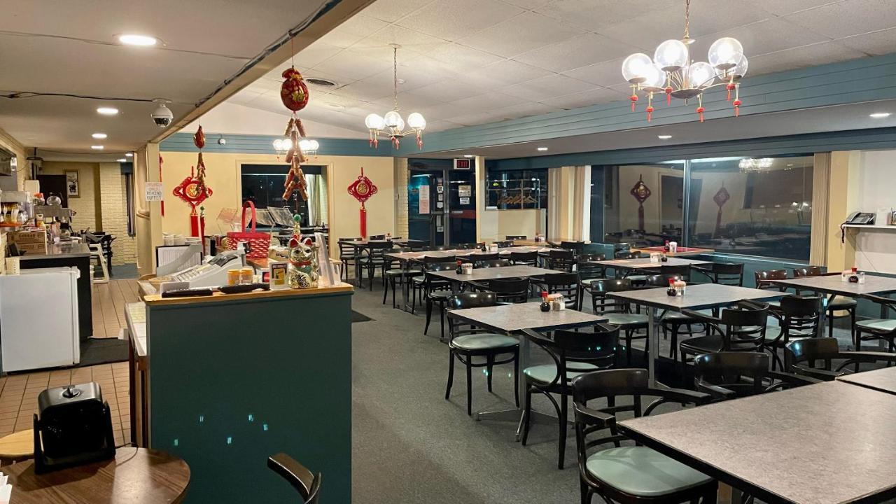 Lively Inn And Suites - Sudbury Naughton Bagian luar foto