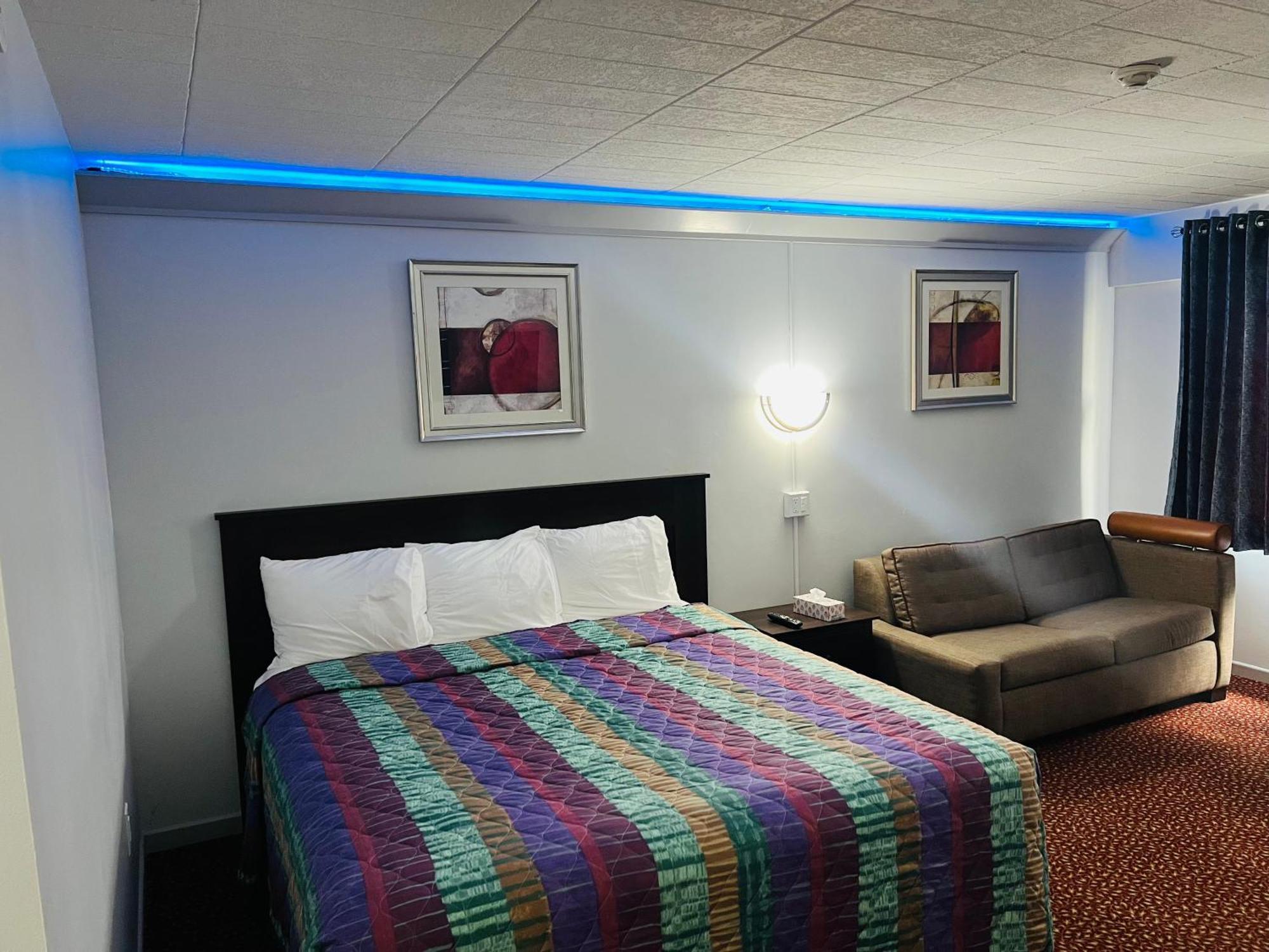 Lively Inn And Suites - Sudbury Naughton Bagian luar foto